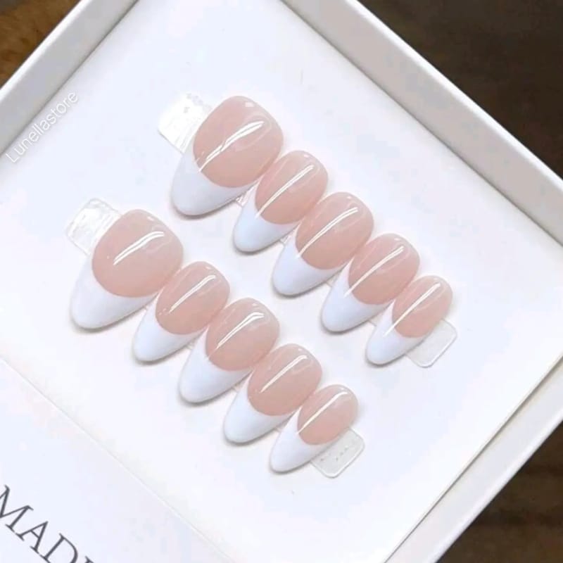 Hand-made Nail, photo 2