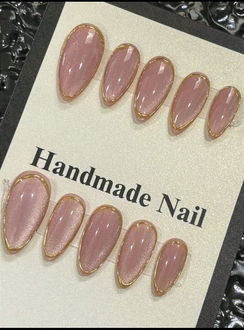 Hand-made Almond Nail with Pink Cat eye and shiny Gold Mirrored Powder, photo 2
