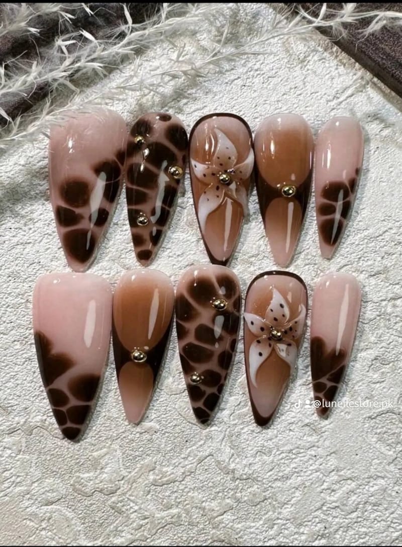 Almond Shape 3D Gel Nail
