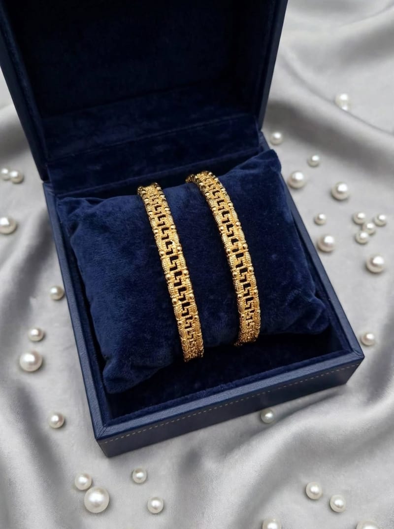 Bangles, photo 2