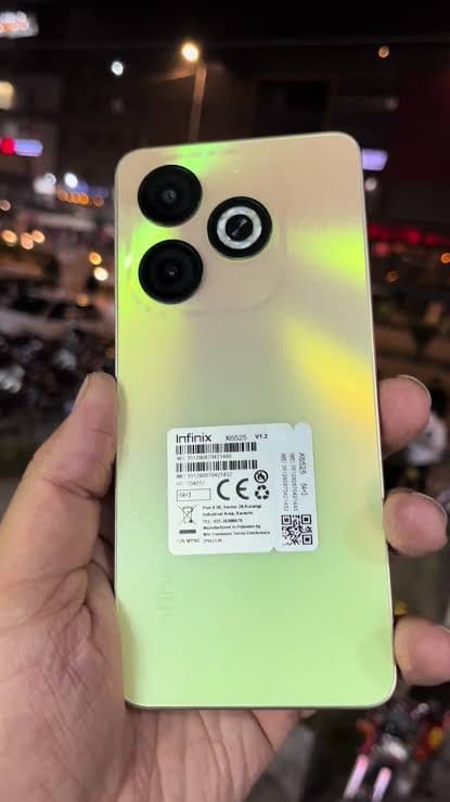 Infinix Smart 8 X6525 4GB/64GB PTA Approved Mobile for Sale in Multan, photo 4