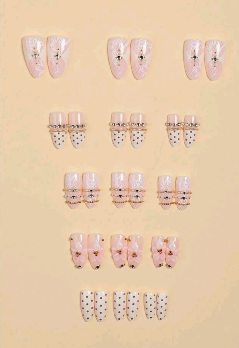 Floral Polka dot Acrylic Nails, photo 2