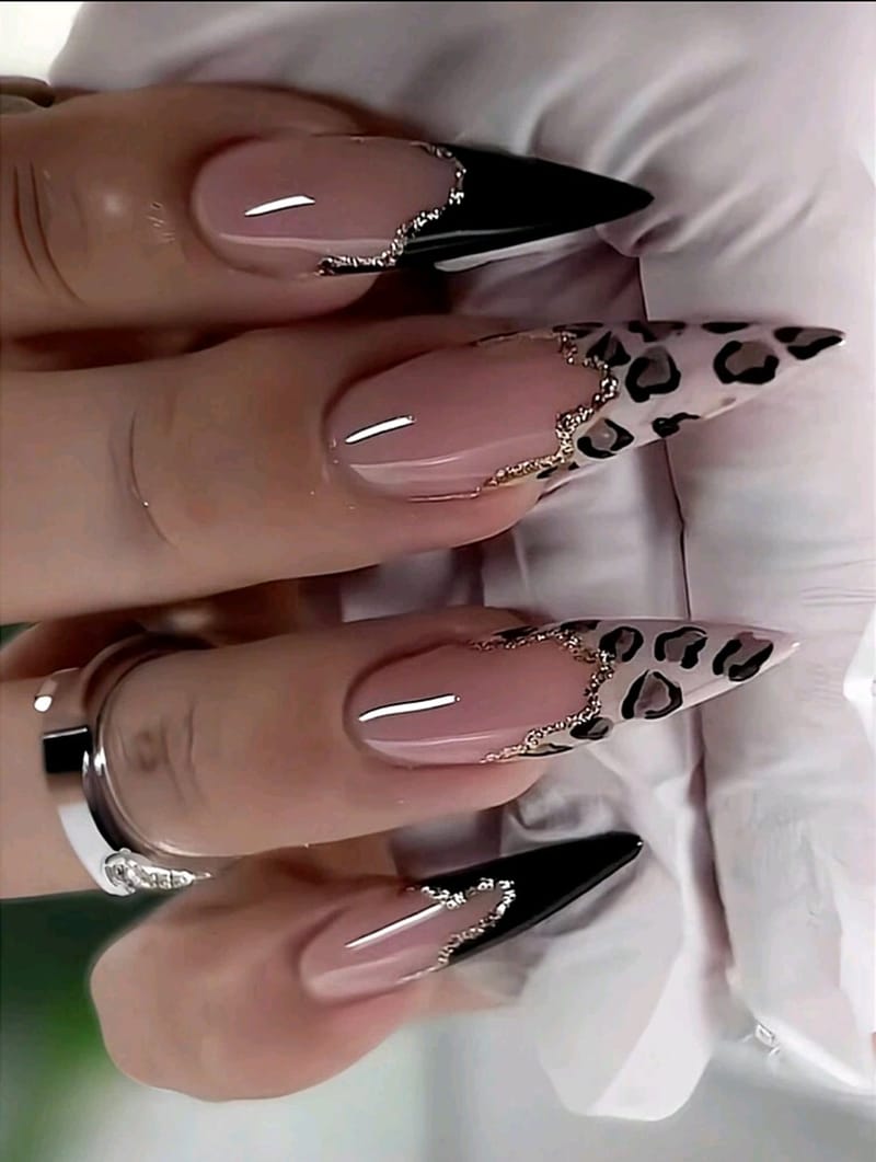 Black&Brown Leapoard Print French long Pointed Press-On Nails