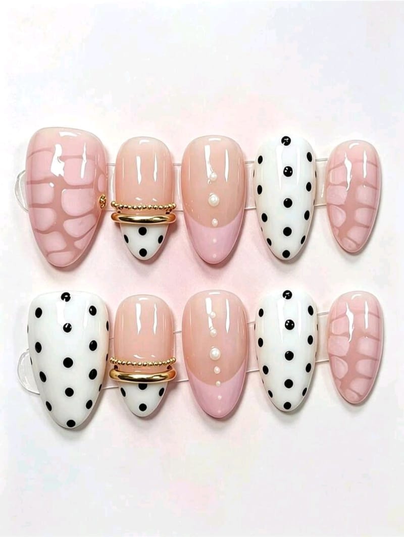 Medium Almond Nails Pink with Polka Dot, photo 2