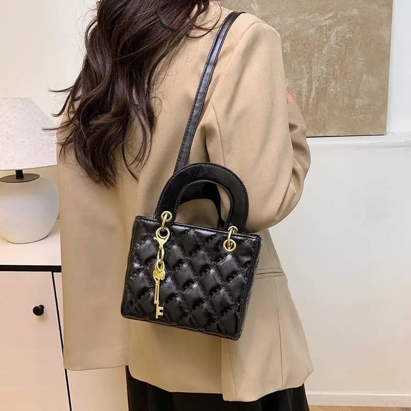 Women’s Korean Style Quilted Embroidery Bag, photo 4