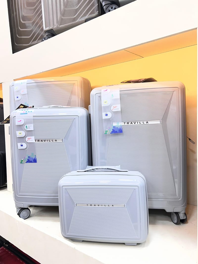 Travilla Suitcase 4 pieces Set 100% polypropylene unbreakable body, photo 2