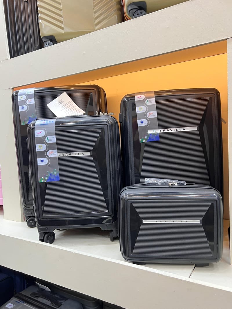 Travilla Suitcase 4 pieces Set 100% polypropylene unbreakable body, photo 3