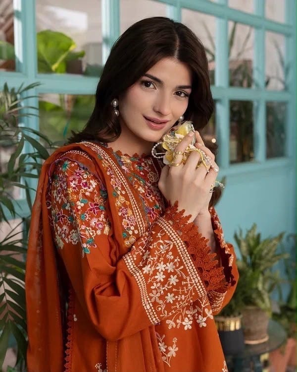 Embroidered Salwar Kameez Set, photo 3