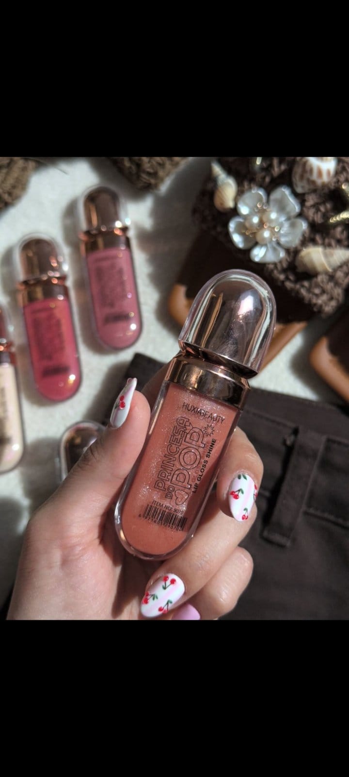 Shimmering Liquid Lip Gloss, photo 3