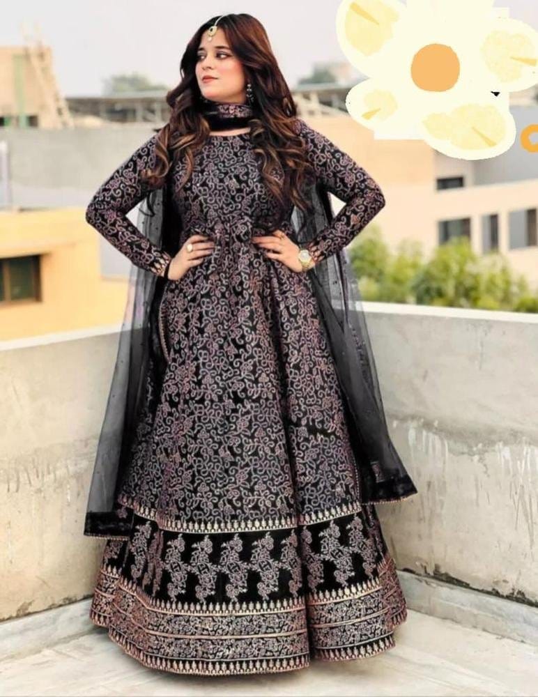 Woman katan silk maxi suit set with dupatta 3cm