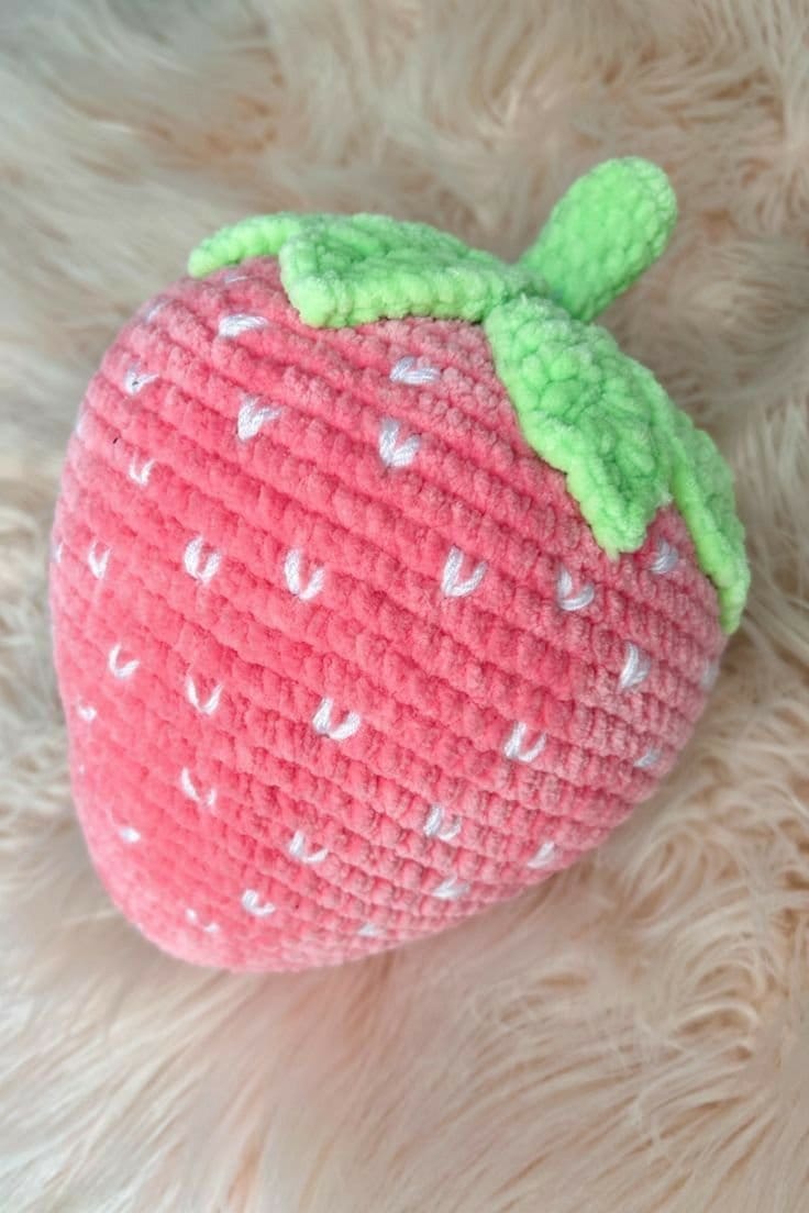Crochet Strawberry Plush, photo 2
