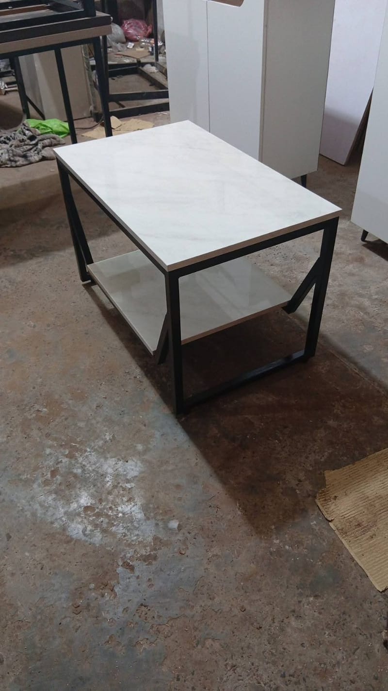 Center Table / Coffee Table, photo 2