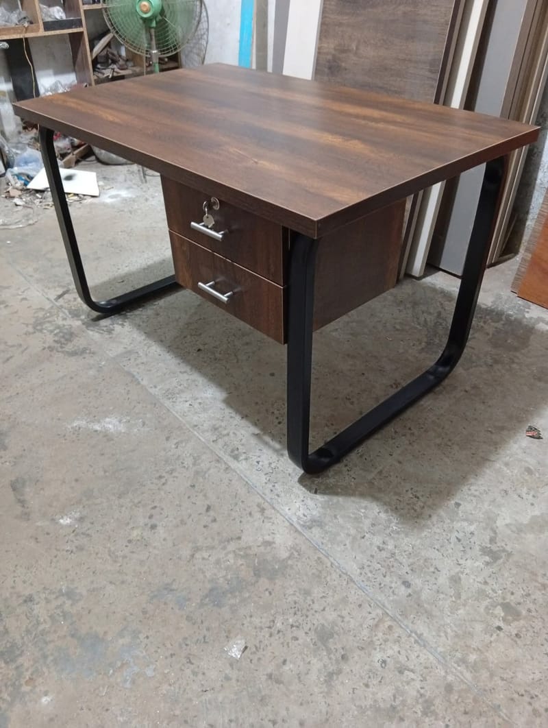 Office table