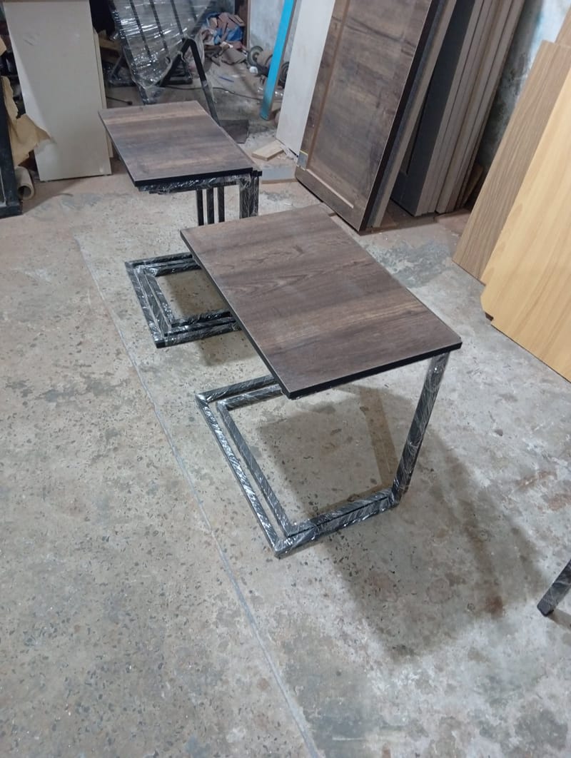 Center Table / Coffee Table, photo 2