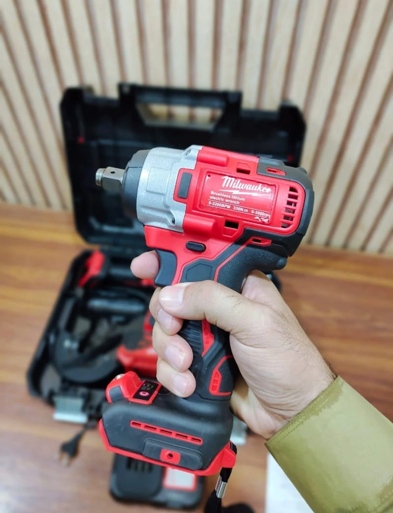 Milwaukee 3-in-1 Drill Machine Set – Drill, Impact & Grinder, photo 3