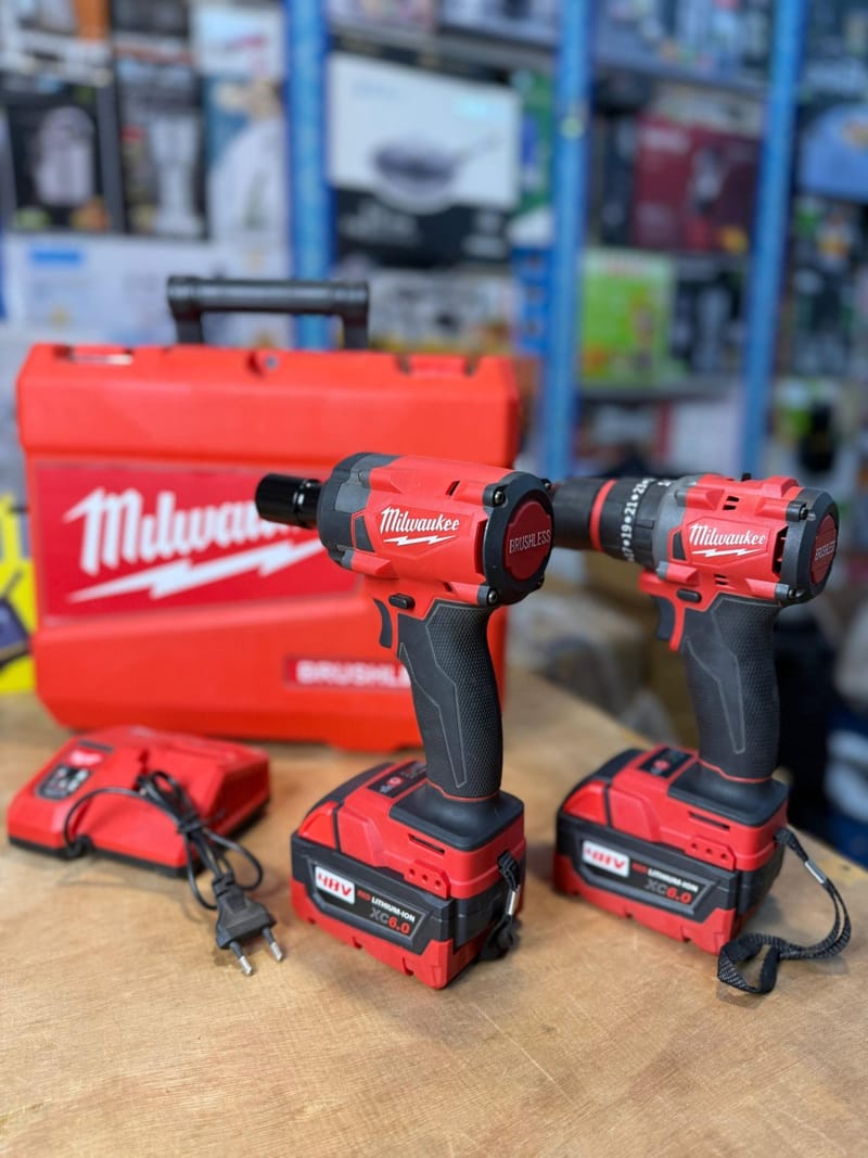 Milwaukee 2 in 1 Cordless Drill & Impact Driver, photo 2